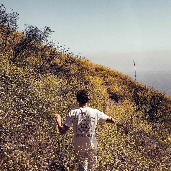 NWOT DEUS EX MACHINA, TOKYO ADDRESS TEE - VINTAGE WHITE, Size M - Picture 2 of 4